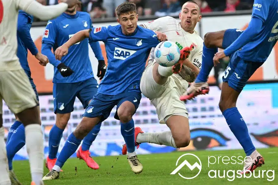 Zähes Spiel endet torlos | FC Augsburg und Hoffenheim trennen sich unterschieden