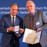 Unermüdlicher Einsatz für die heimische Fischwelt – Dr. Oliver Born erhält Bayerische Umweltmedaille
