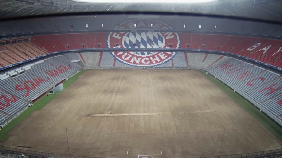 Fünf Tage vor dem Auswärtsspiel des FC Augsburg beim FC Bayern: Allianz Arena ohne Rasen