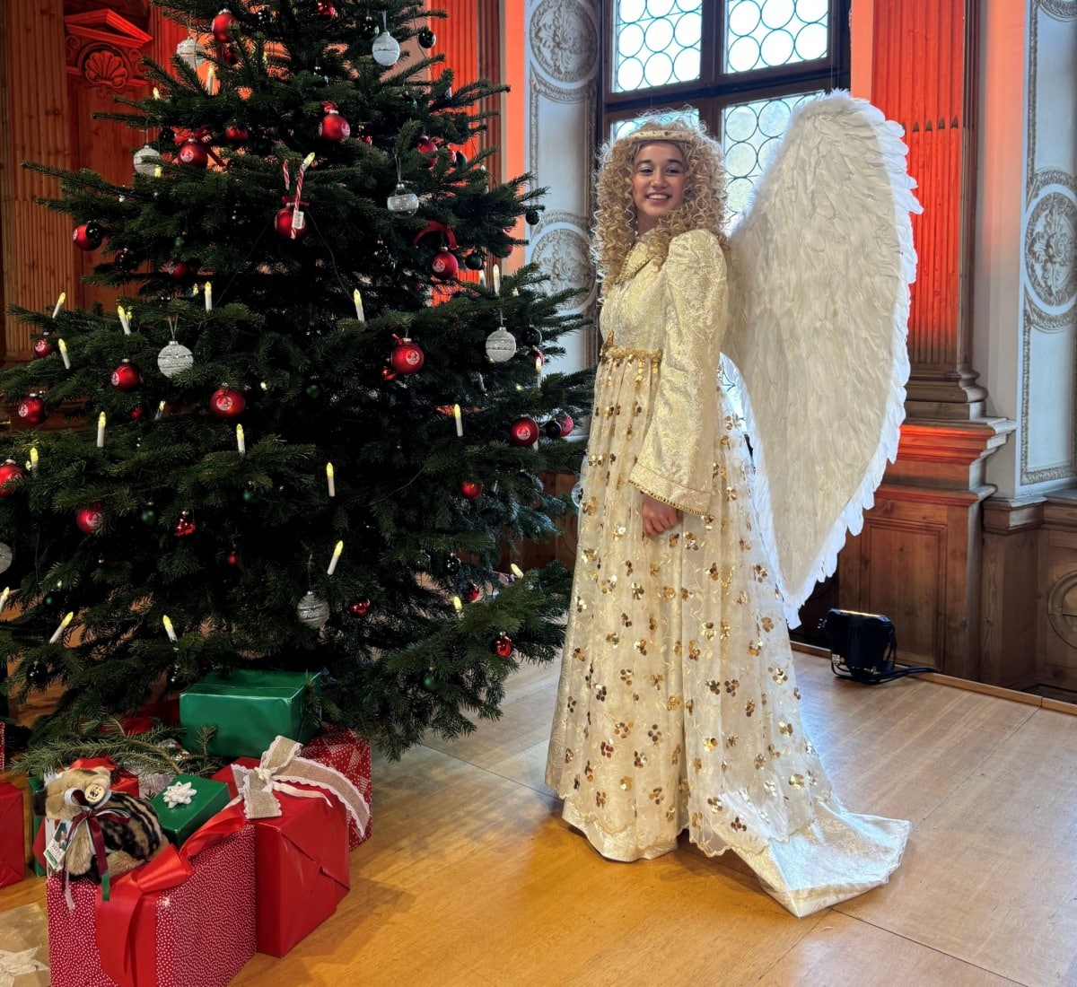 Sara Beckmann als Landsberger Christkindl 2024 vorgestellt – Startschuss für die Adventszeit