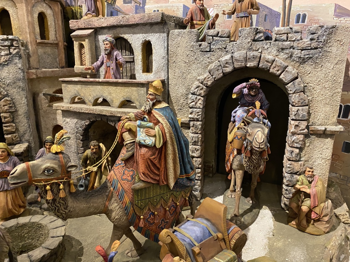 Weihnachtliche Atmosphäre im Klostermuseum Roggenburg: Die große Weihnachtskrippe begeistert Besucher