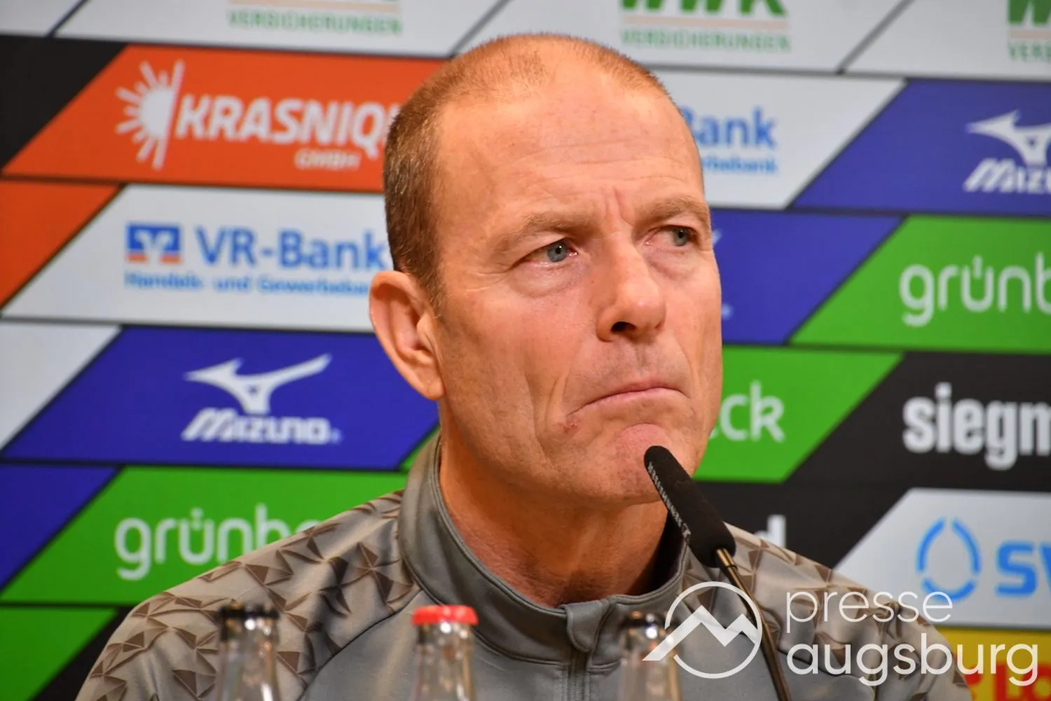 Ungemütlichen Advent verhindern | Der FC Augsburg muss zuhause gegen Schlusslicht Bochum gewinnen