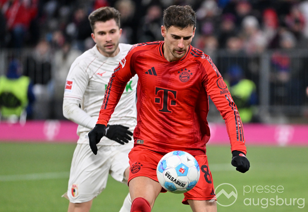 „Bis zu den zwei Elfmetern haben wir es gut verteidigt." | Die Stimmen zur 0:3 Auswärtsniederlage des FCA bei den Bayern 6 „Bis Zu Den Zwei Elfmetern Haben Wir Es Gut Verteidigt.&Quot; | Die Stimmen Zur 0:3 Auswärtsniederlage Des Fca Bei Den Bayern