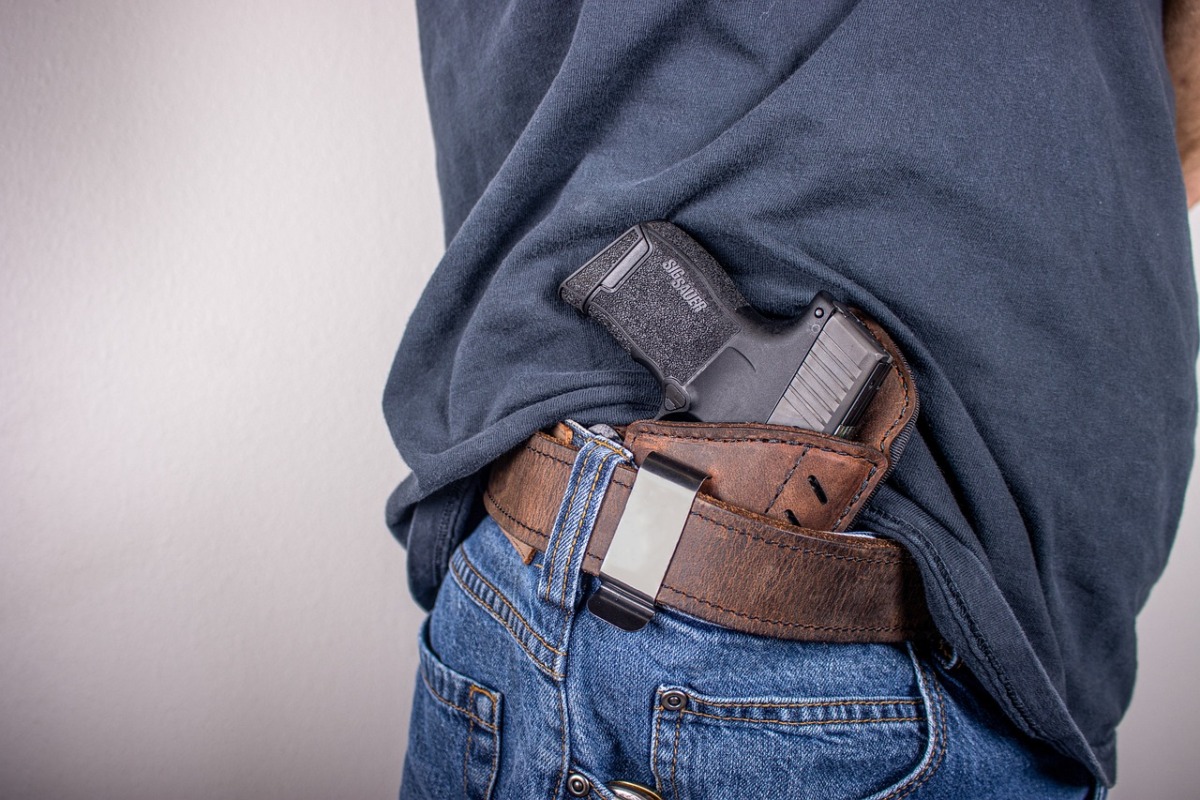 Polizeieinsatz in Kronach: Mann bedroht Beamte mit Waffe – Schusswaffengebrauch durch Polizei