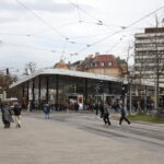 Auseinandersetzung am Königsplatz: 18-Jähriger bei Messerangriff verletzt, Tatverdächtige in Haft