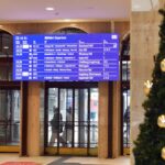 Neue digitale Monitore informieren Fahrgäste am Augsburger Hauptbahnhof