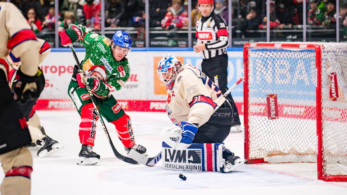 4-Tore-Vorsprung vergeigt und doch gewonnen – Augsburger Panther siegen gegen Nürnberg 4-Tore-Vorsprung vergeigt und doch gewonnen – Augsburger Panther siegen gegen Nürnberg