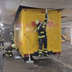 München | Transporter zerstört Tiefgaragen-Decke und löst Großeinsatz aus