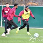 Einmal müssen sie noch ran | FC Augsburg muss sich bei Holstein Kiel beweisen