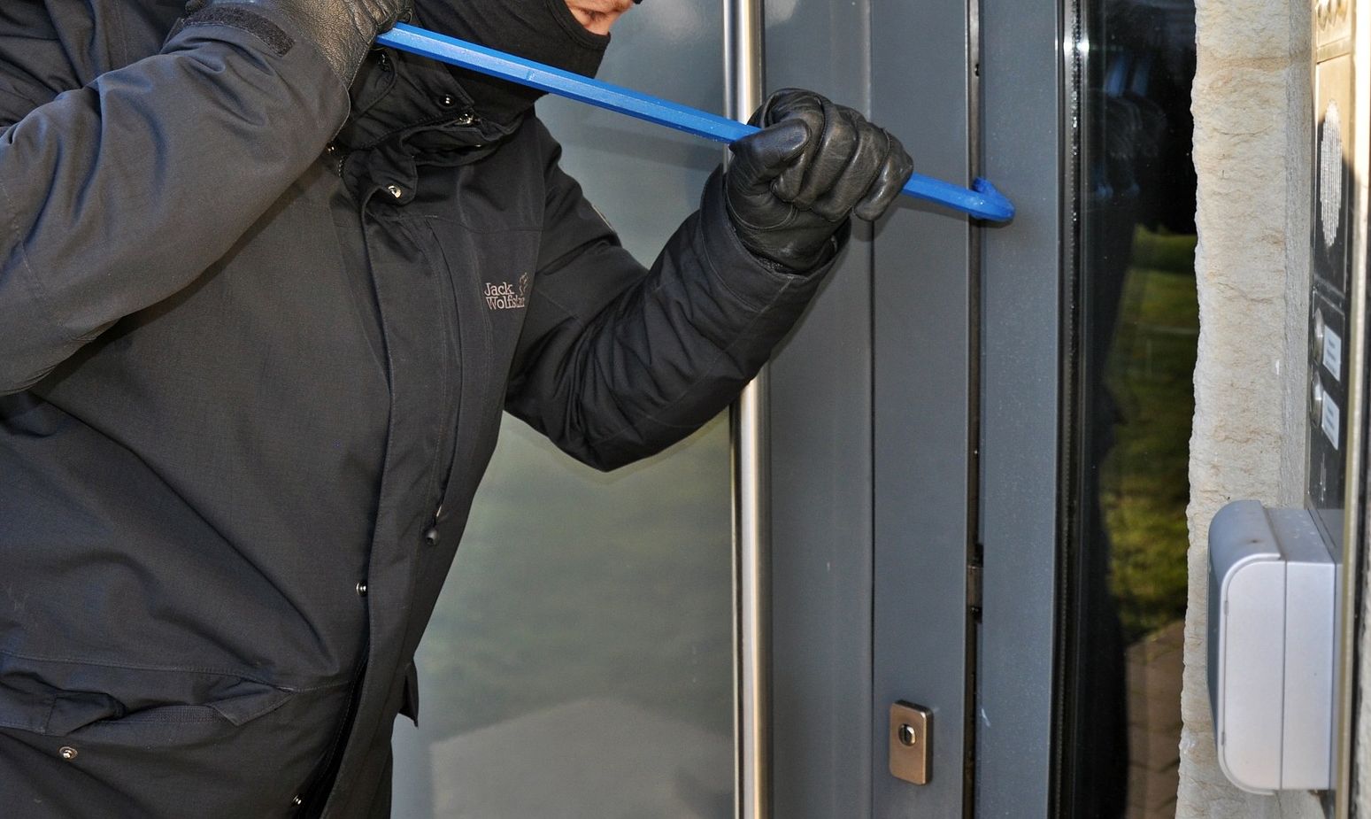 Einbruch an Weihnachten in Horgau-Horgauergreut – Schmuck im Wert von 2.000 Euro gestohlen