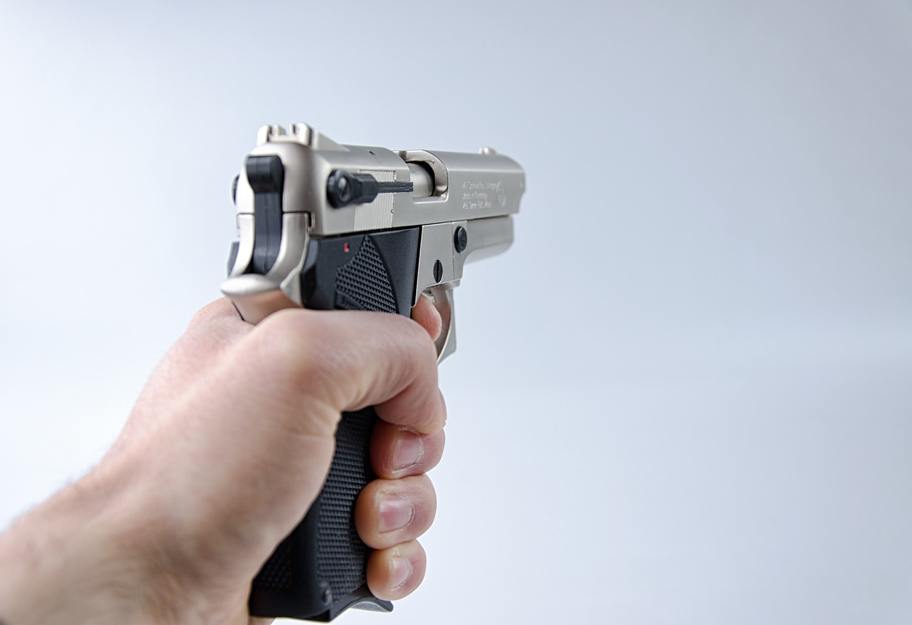 18-Jähriger stellt sich nach Vorfall mit Schreckschusswaffe in Neuburg