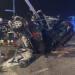 Schwerer Verkehrsunfall in Feldmoching: BMW-Fahrer schwer verletzt