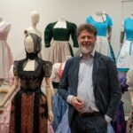 Dirndl im Rampenlicht: Sonderausstellung im Textil- und Industriemuseum Augsburg (tim)