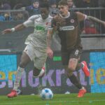 FC Augsburg | Später Kömür-Treffer sichert Punktgewinn bei St. Pauli