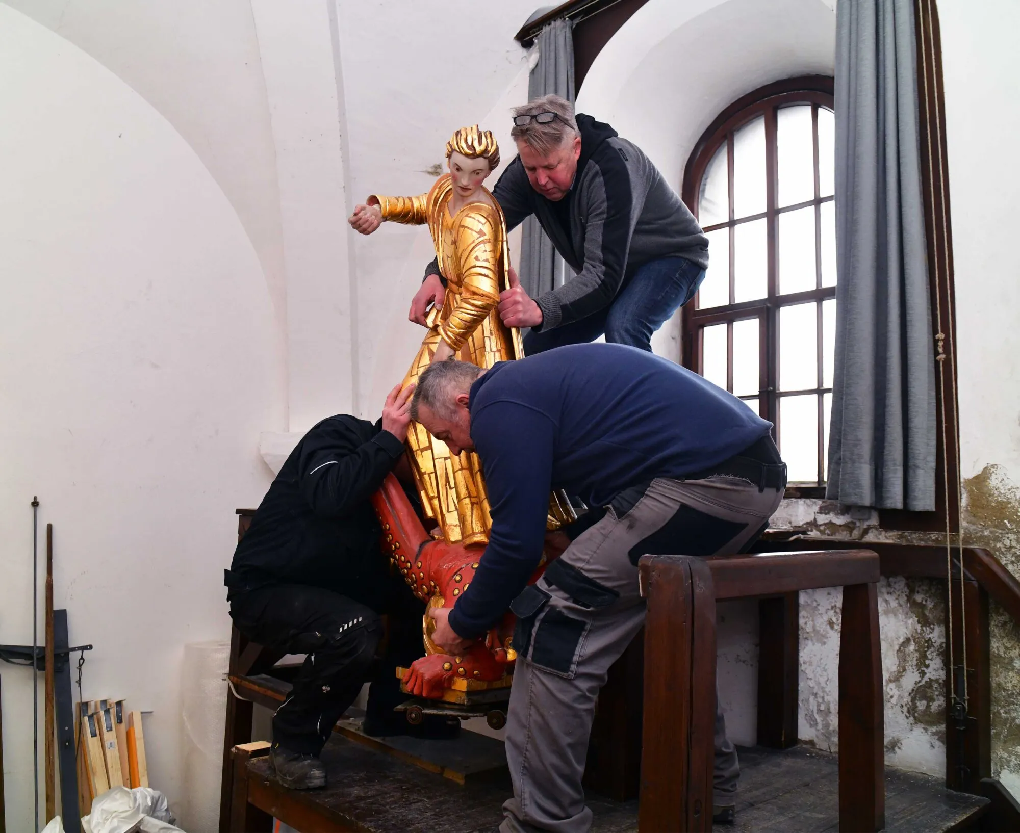 Zur Restaurierung: Augsburgs Turamichele auf Reisen