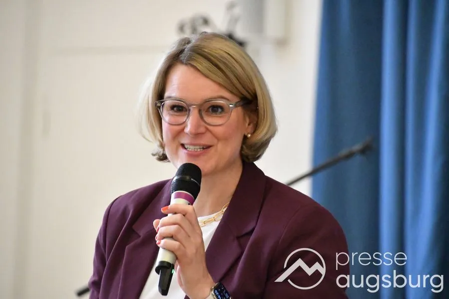 “Luft- und Raumfahrtstandort Augsburg” | Die exklusive Eva Weber-Kolumne, Oktober 2025