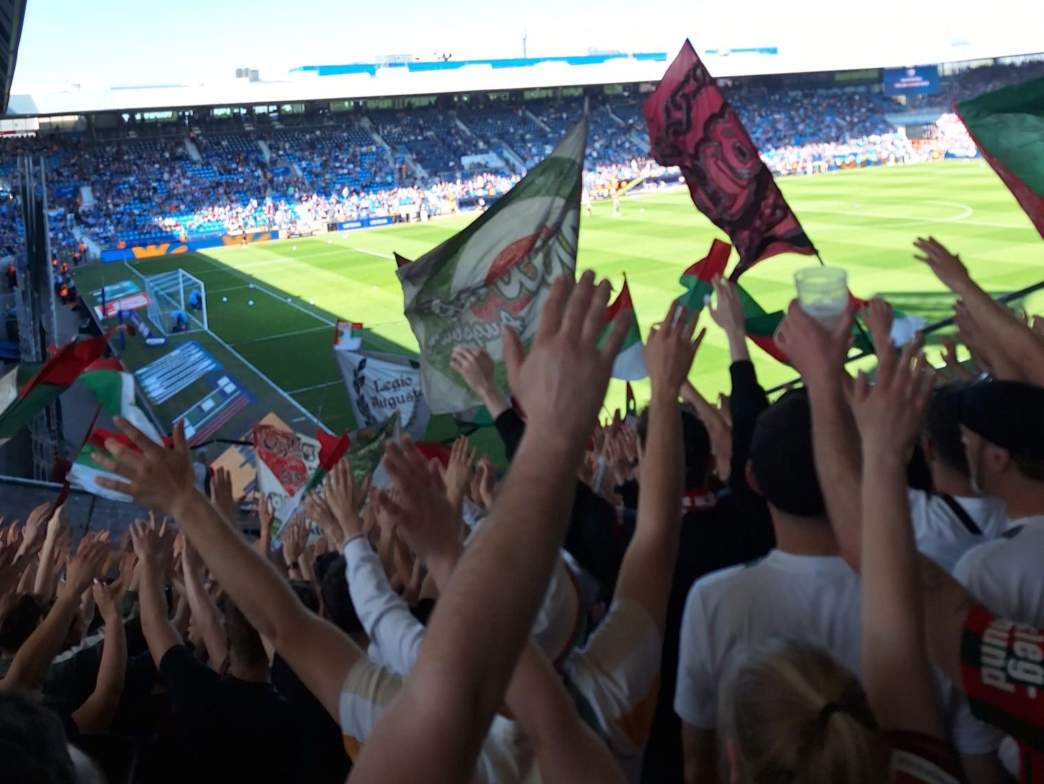 “Nach unten müssen wir jetzt nicht mehr schauen.“ | Die Stimmen zum Auswärtssieg des FC Augsburg in Bochum
