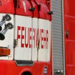 Bei Zusmarshausen/Streitheimer Forst: Auto brennt – A8 Richtung München gesperrt