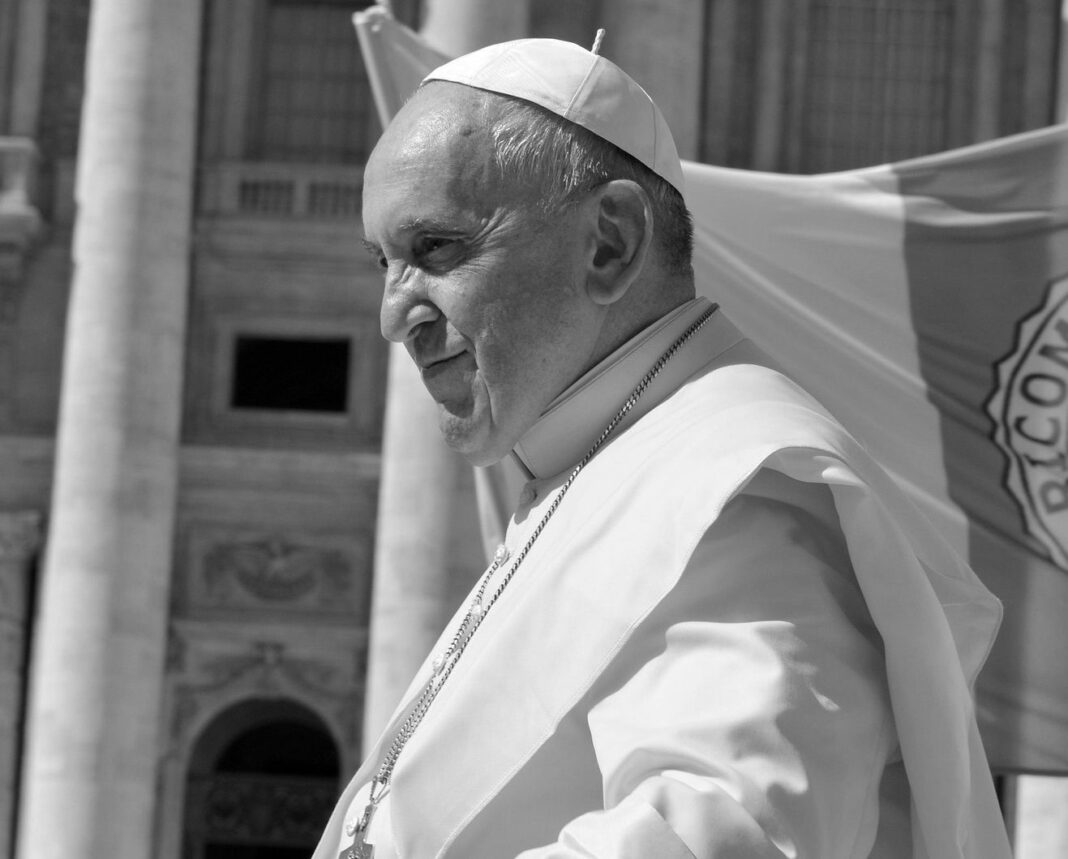 pope-francis-2707203_1920