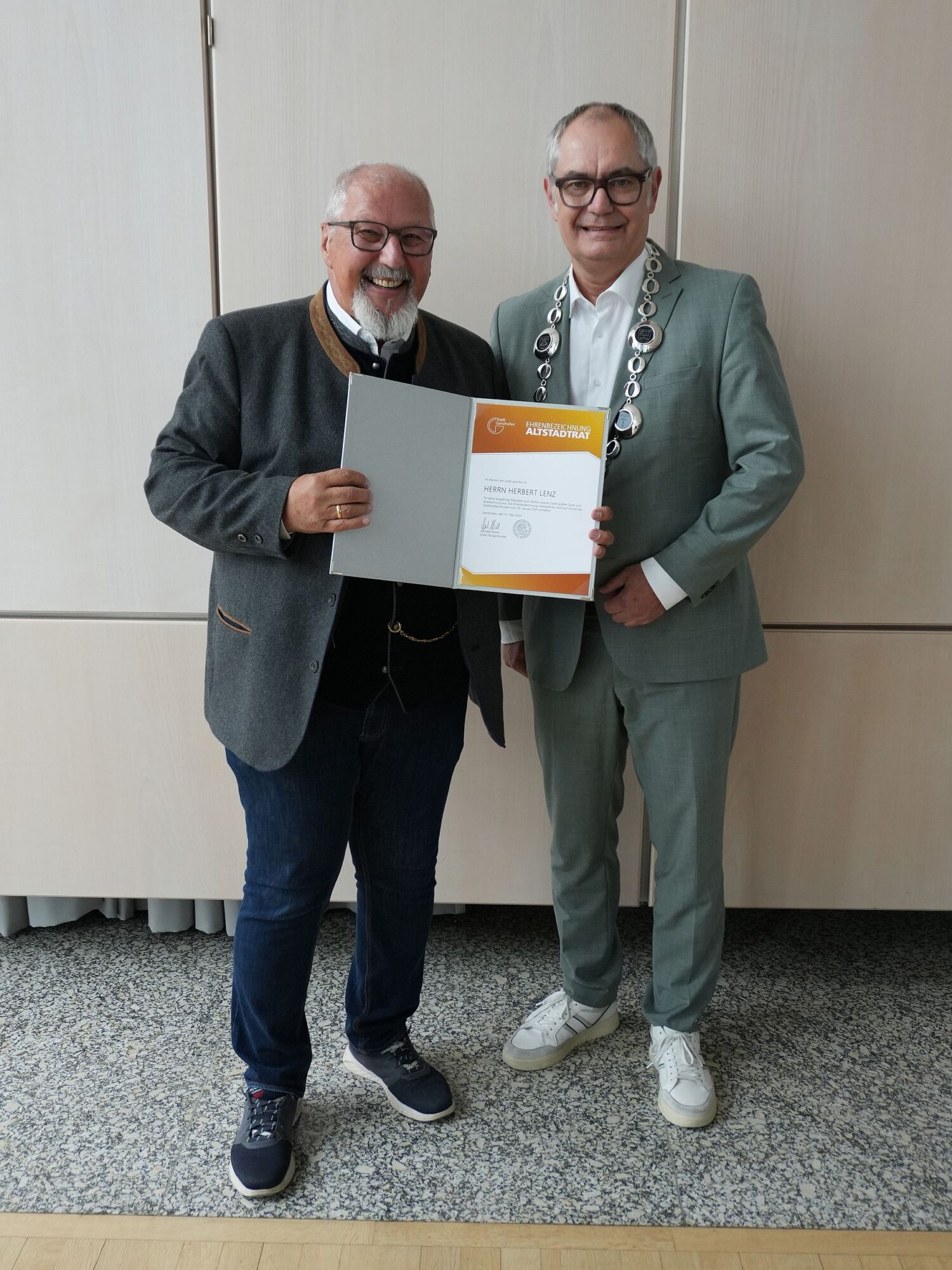 Ehrung für langjähriges Engagement: Herbert Lenz ist jetzt Altstadtrat in Gersthofen