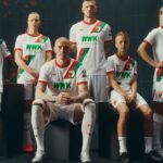 FC Augsburg stellt neues Heimtrikot vor – Fan-Design feiert Premiere beim letzten Heimspiel