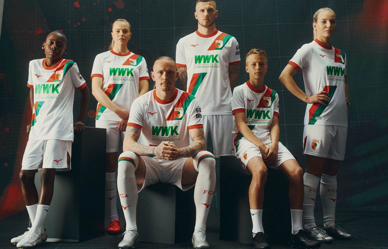 FC Augsburg stellt neues Heimtrikot vor – Fan-Design feiert Premiere beim letzten Heimspiel