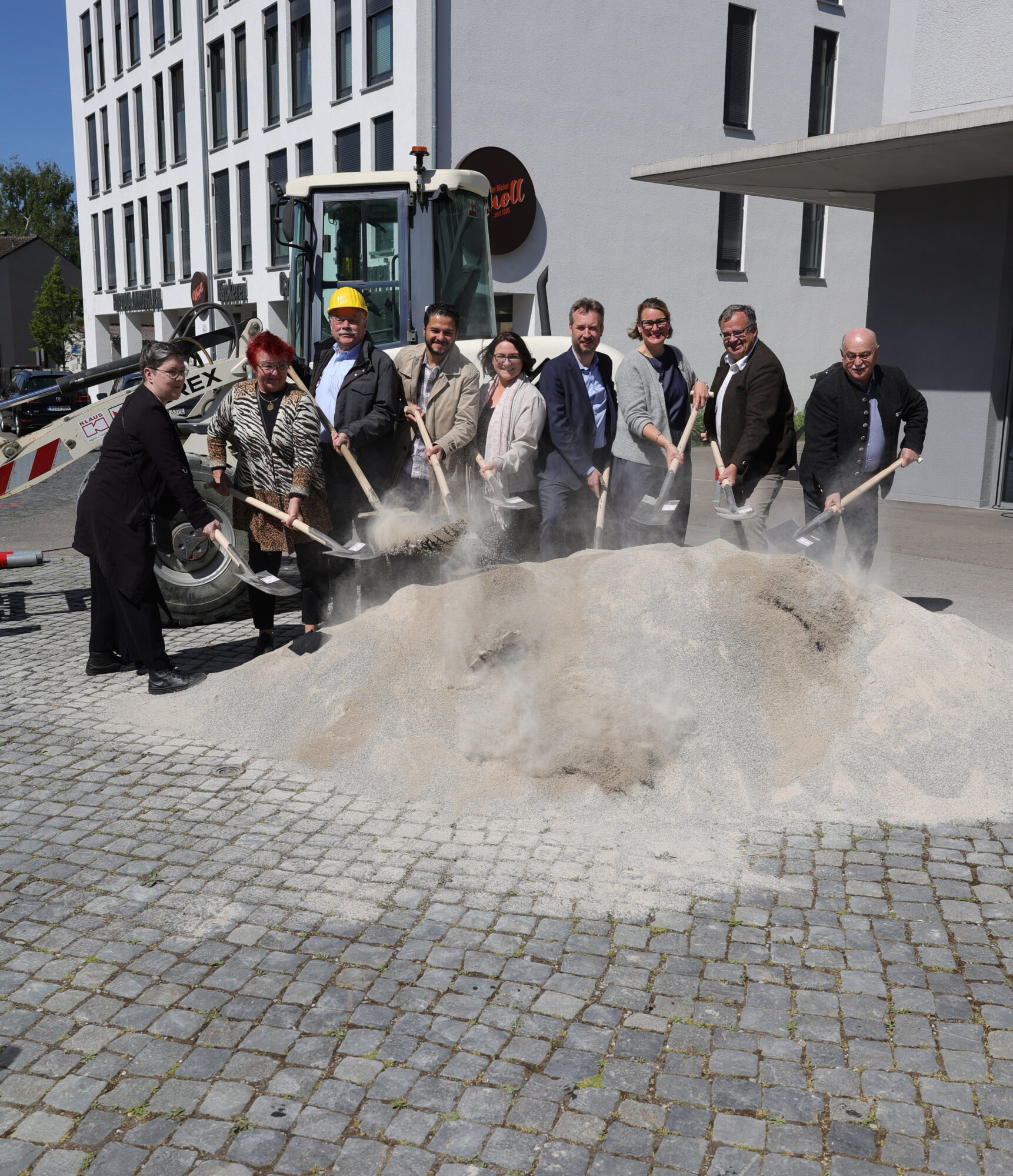 Stadtplatz Lechhausen wird neugestaltet – Baubeginn für mehr Aufenthaltsqualität im Zentrum