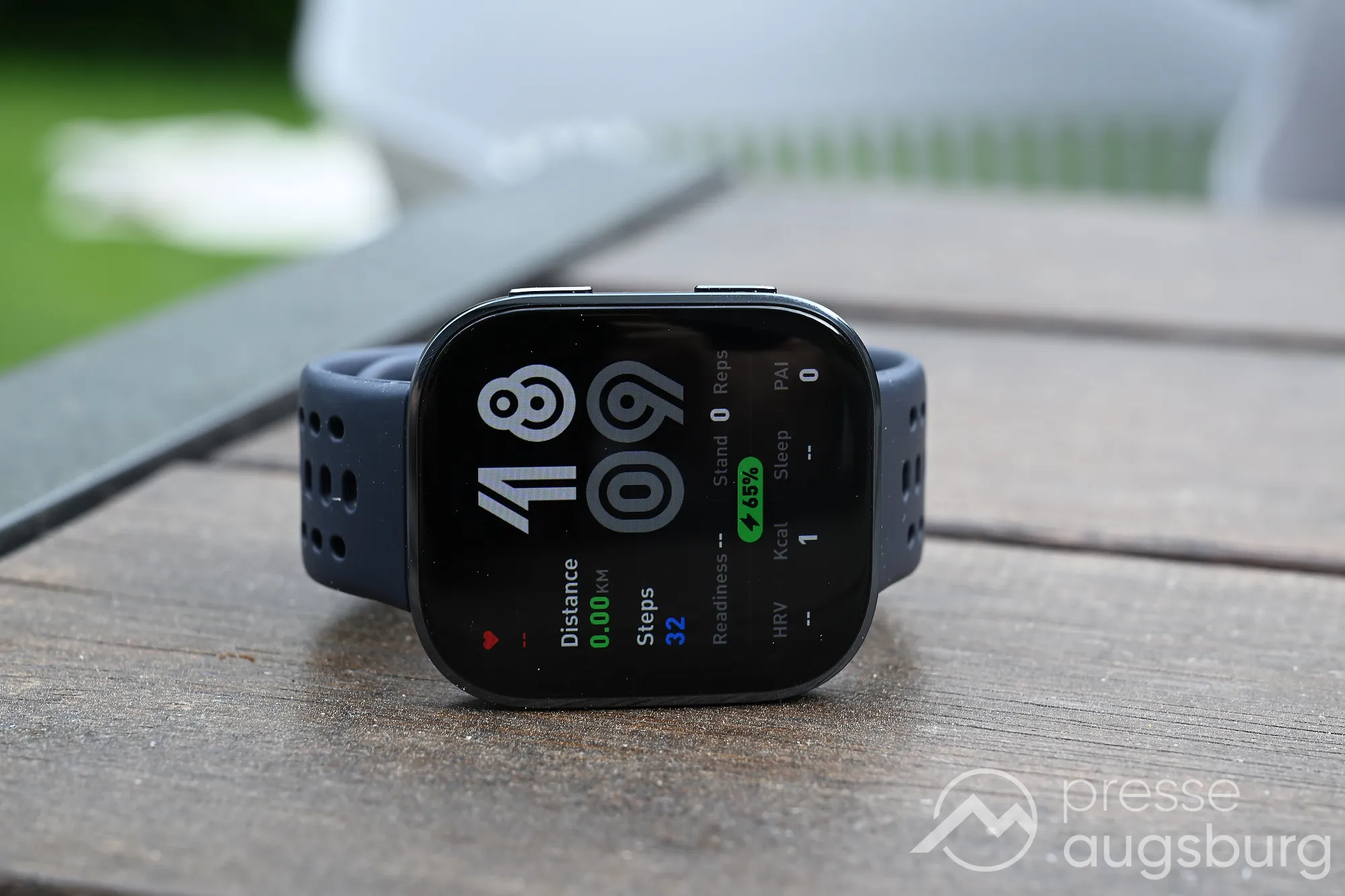 Amazfit Bip 6 im Test: Smartwatch-Allrounder für unter 80 Euro