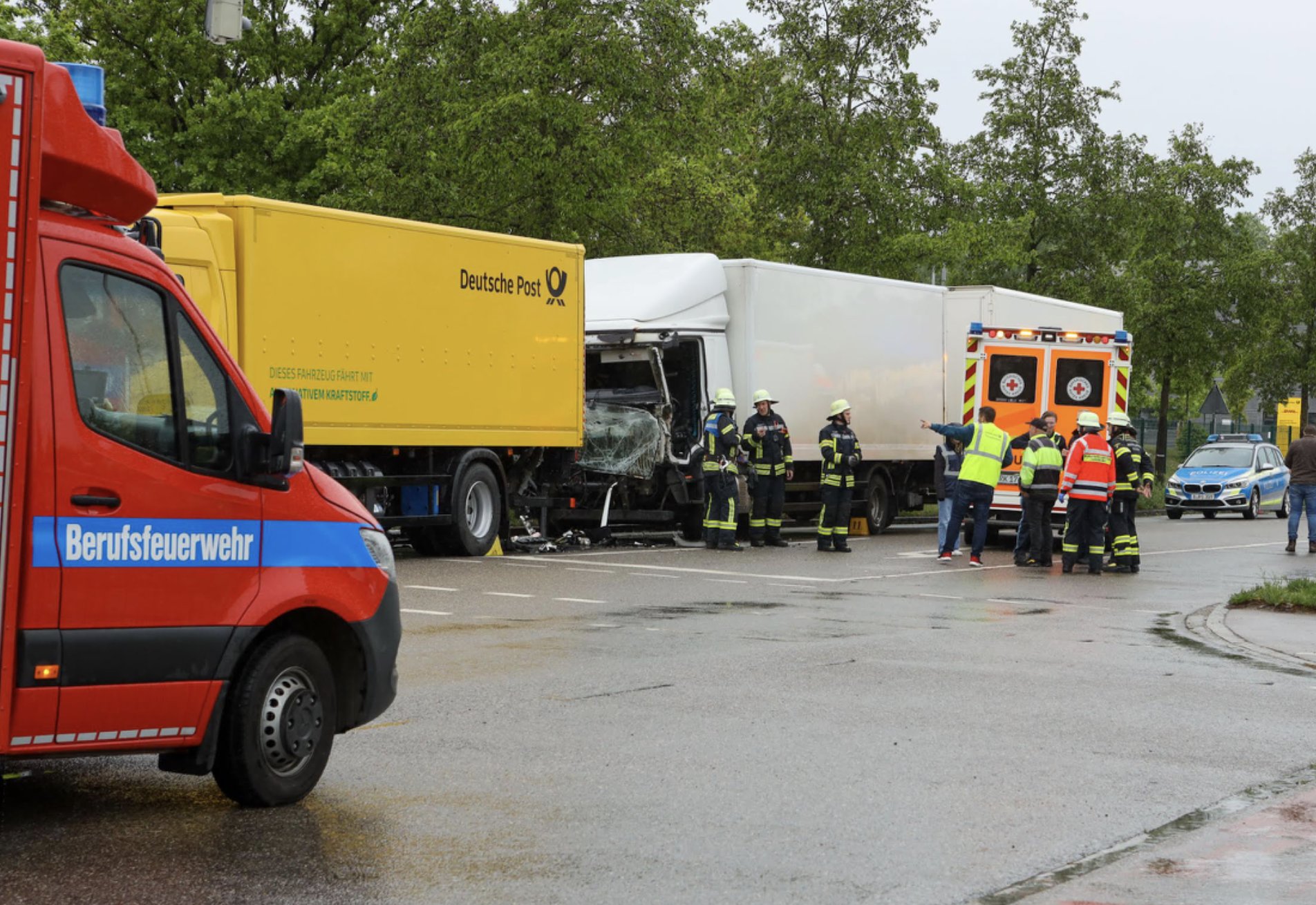 Augsburg | Schwerer LKW-Unfall auf der Stuttgarter Straße bei Ikea – ein Verletzter