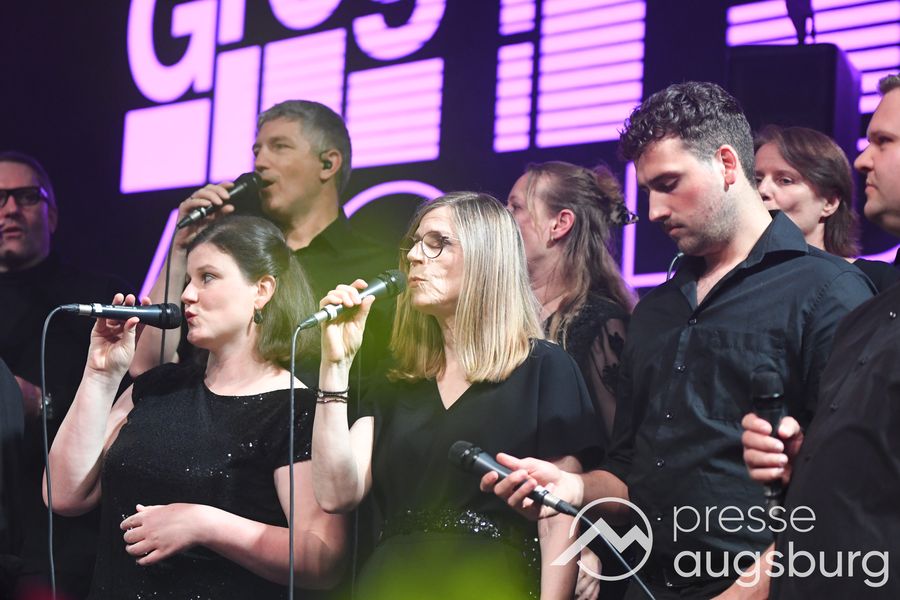 Happy Weekend | "Die Prinzen" begeistern in der Schwabenhalle Augsburg 364 Happy Weekend | &Quot;Die Prinzen&Quot; Begeistern In Der Schwabenhalle Augsburg