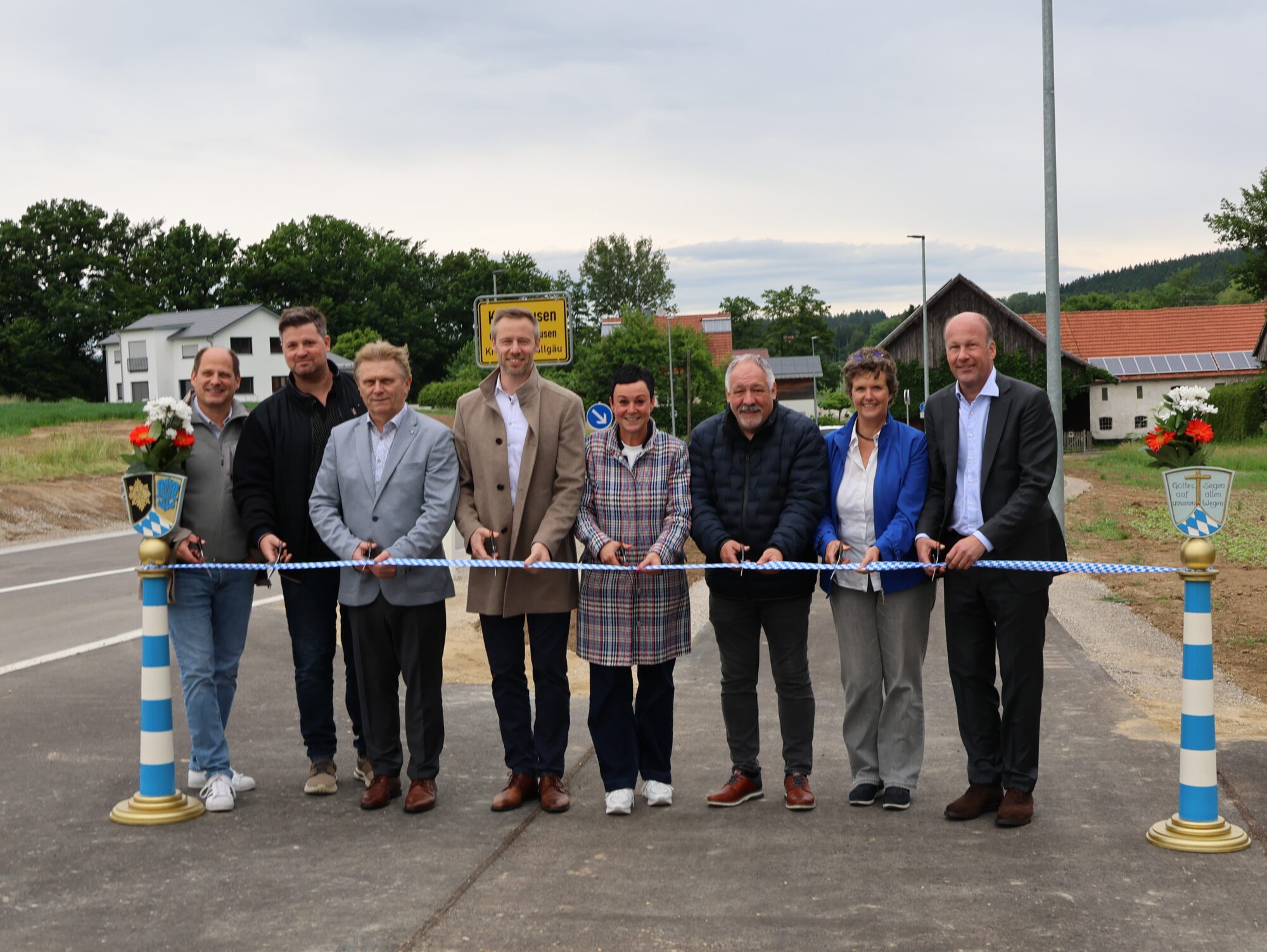 Neuer Rad- und Gehweg über die Landkreisgrenzen Augsburg und Unterallgäu eröffnet