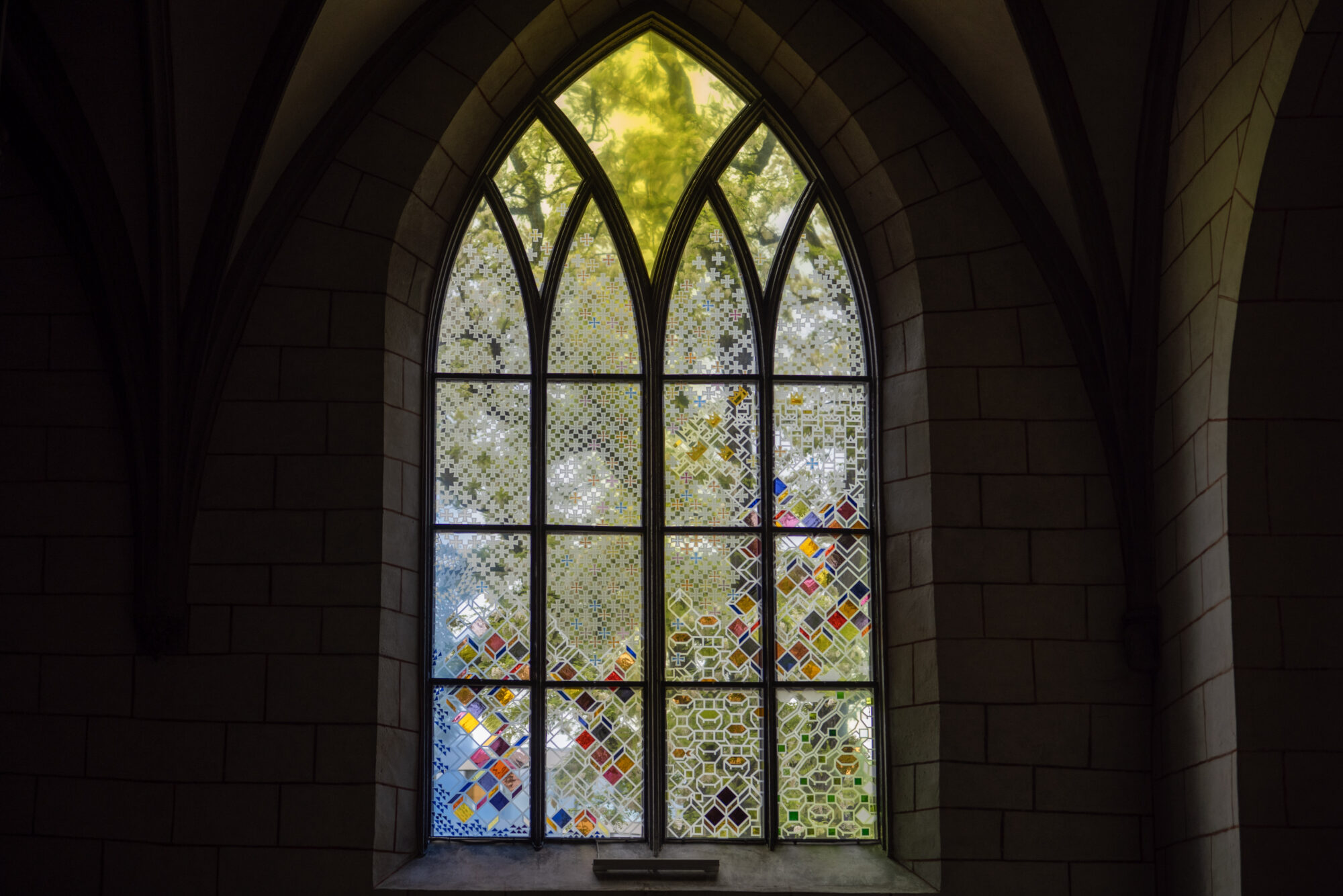 Ein Fenster für die Ewigkeit | Neues Ulrichsfenster im Augsburger Dom eingeweiht