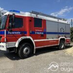 Vollbrand auf der A8 | Sattelzug mit Papierrollen komplett ausgebrannt – Autobahn bei Sulzemoos gesperrt