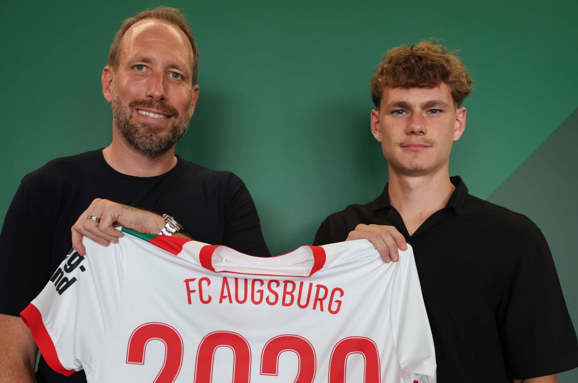 FC Augsburg bindet österreichisches Talent Florian Hangl langfristig