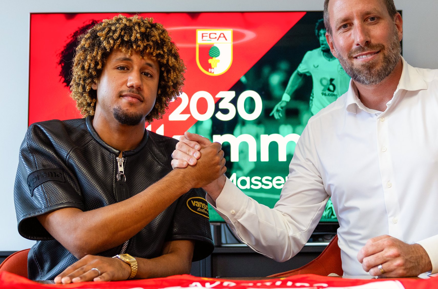 FC Augsburg verpflichtet Han-Noah Massengo langfristig