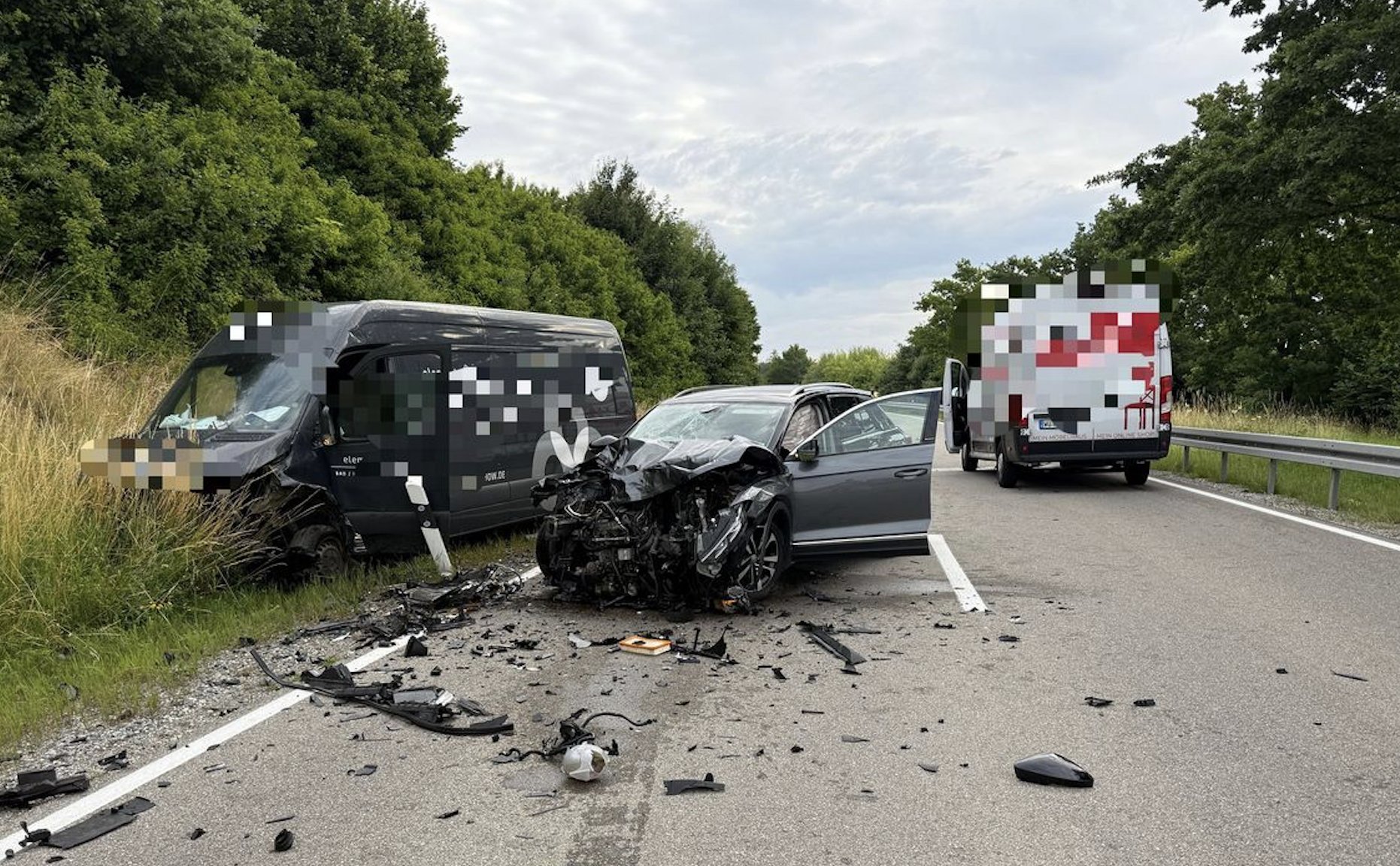 Schwerer Verkehrsunfall auf der B310 bei Wertach – Drei Verletzte
