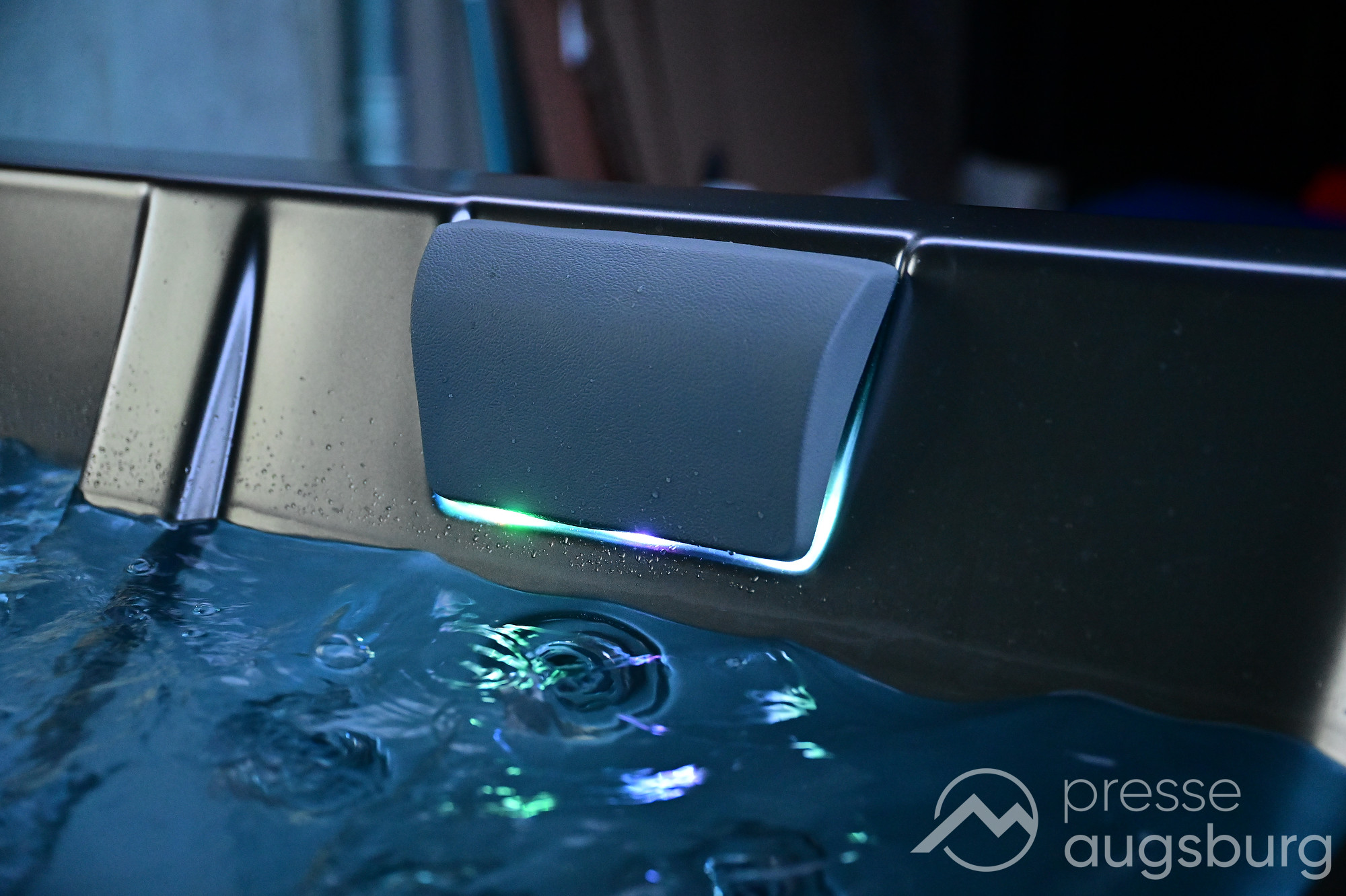 Hanscraft OKA 5 im Test: Europäischer Premium-Whirlpool trifft nachhaltige Fertigung und durchdachtes Design 123 Hanscraft Oka 5 Im Test: Europäischer Premium-Whirlpool Trifft Nachhaltige Fertigung Und Durchdachtes Design