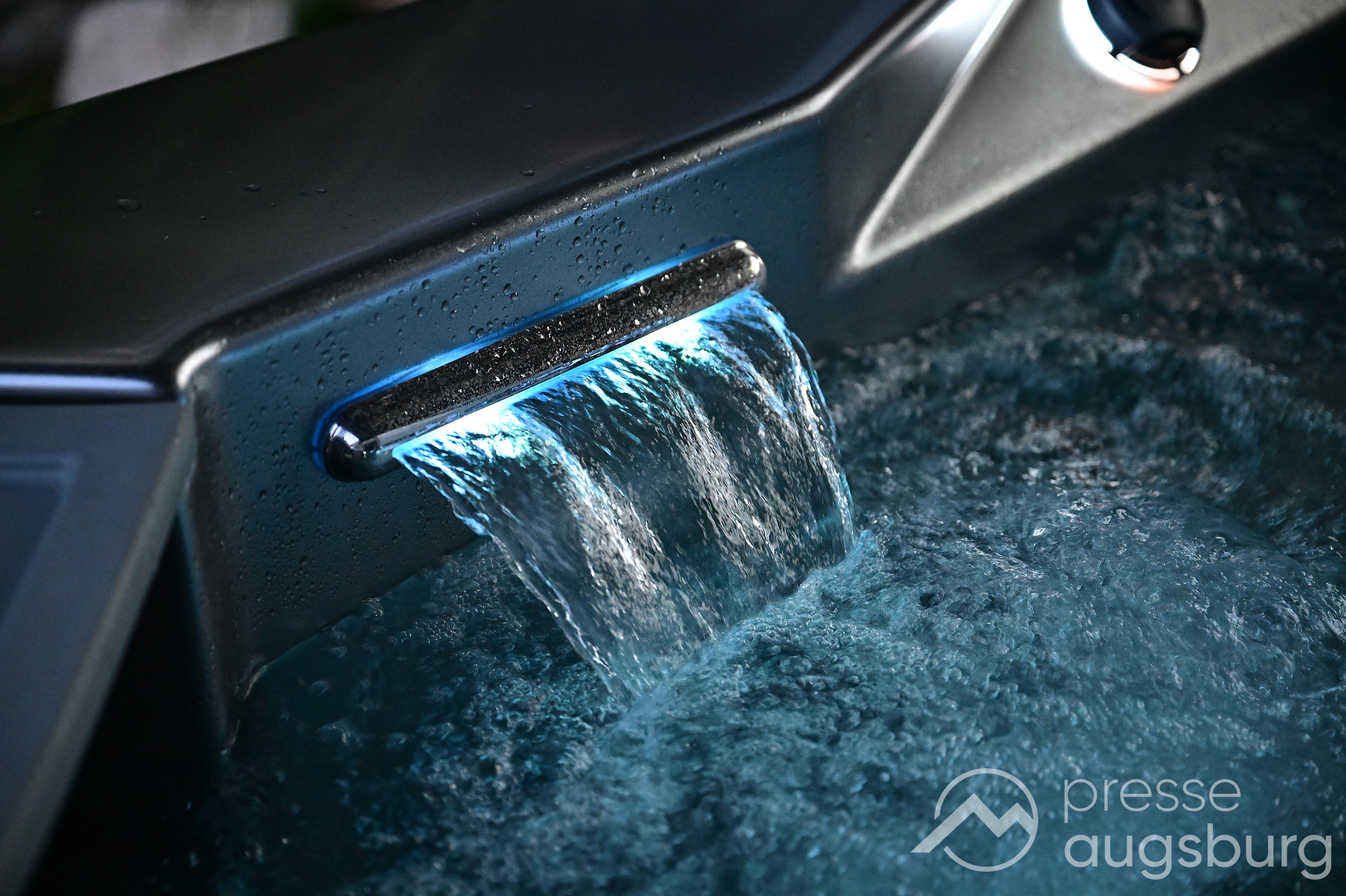 Hanscraft OKA 5 im Test: Europäischer Premium-Whirlpool trifft nachhaltige Fertigung und durchdachtes Design 103 Hanscraft Oka 5 Im Test: Europäischer Premium-Whirlpool Trifft Nachhaltige Fertigung Und Durchdachtes Design