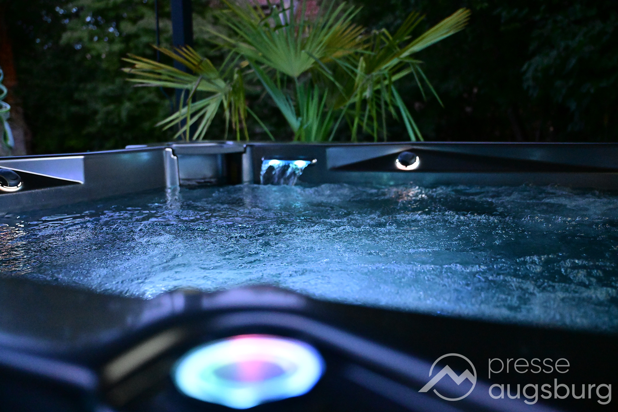 Hanscraft OKA 5 im Test: Europäischer Premium-Whirlpool trifft nachhaltige Fertigung und durchdachtes Design 81 Hanscraft Oka 5 Im Test: Europäischer Premium-Whirlpool Trifft Nachhaltige Fertigung Und Durchdachtes Design
