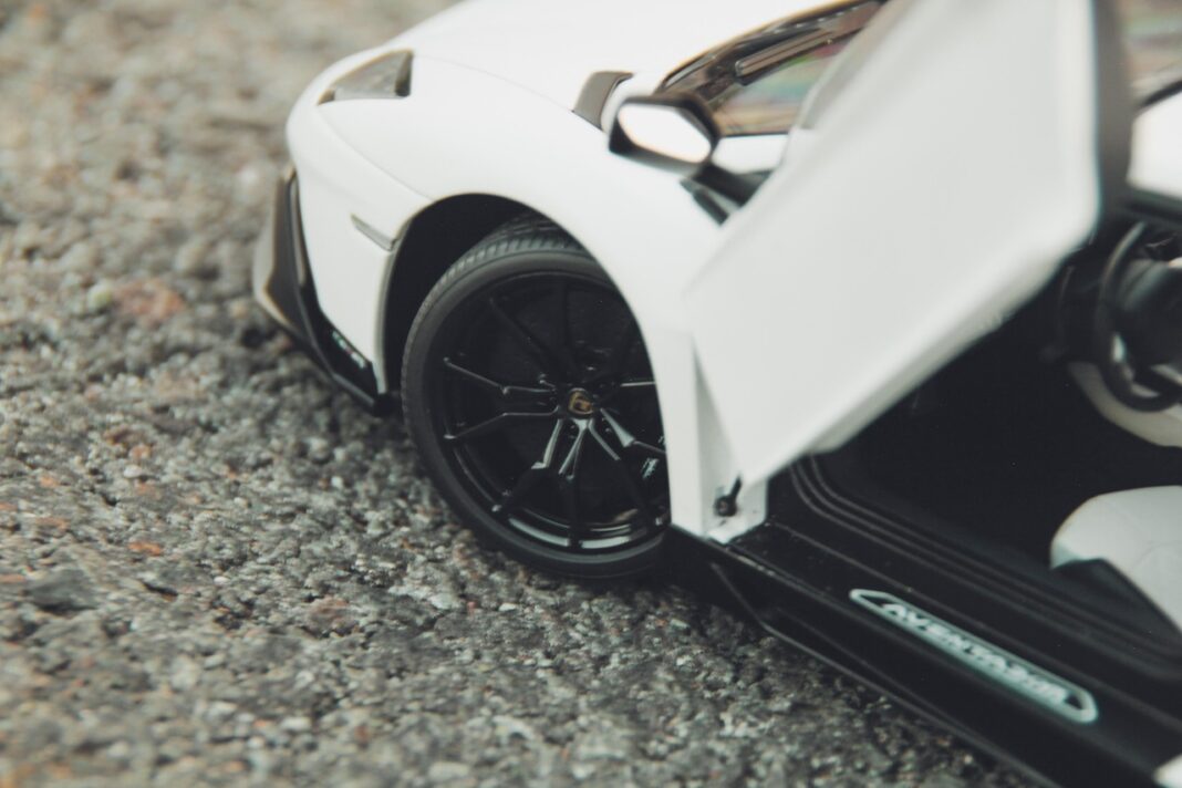 lamborghini-aventador-6001099_1280