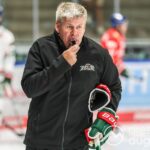 Bill Peters bleibt Coach der Augsburger Panther