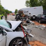 Sonthofen/Fischen: Schwerer Unfall auf der B19 – Wohnmobil zerstört, mehrere Verletzte