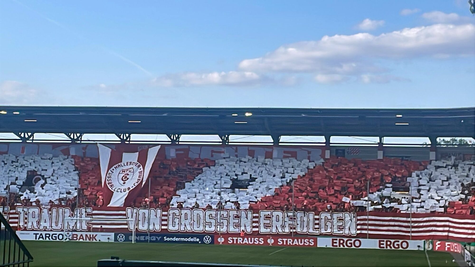 FC Augsburg müht sich in Halle in die zweite Runde des DFB-Pokals