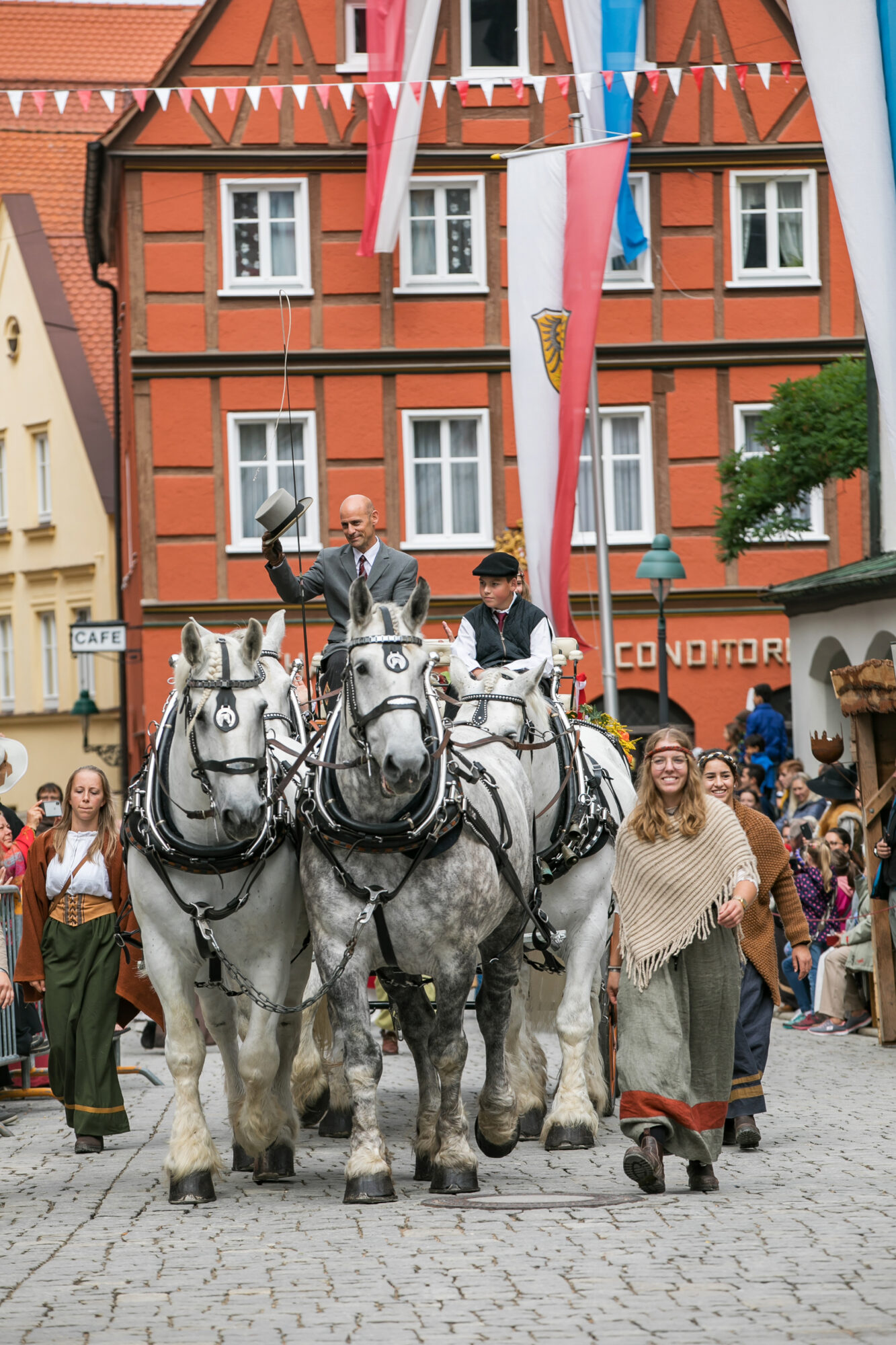 Vorfreude auf das 15. Historische Stadtmauerfest in Nördlingen 4 Vorfreude Auf Das 15. Historische Stadtmauerfest In Nördlingen