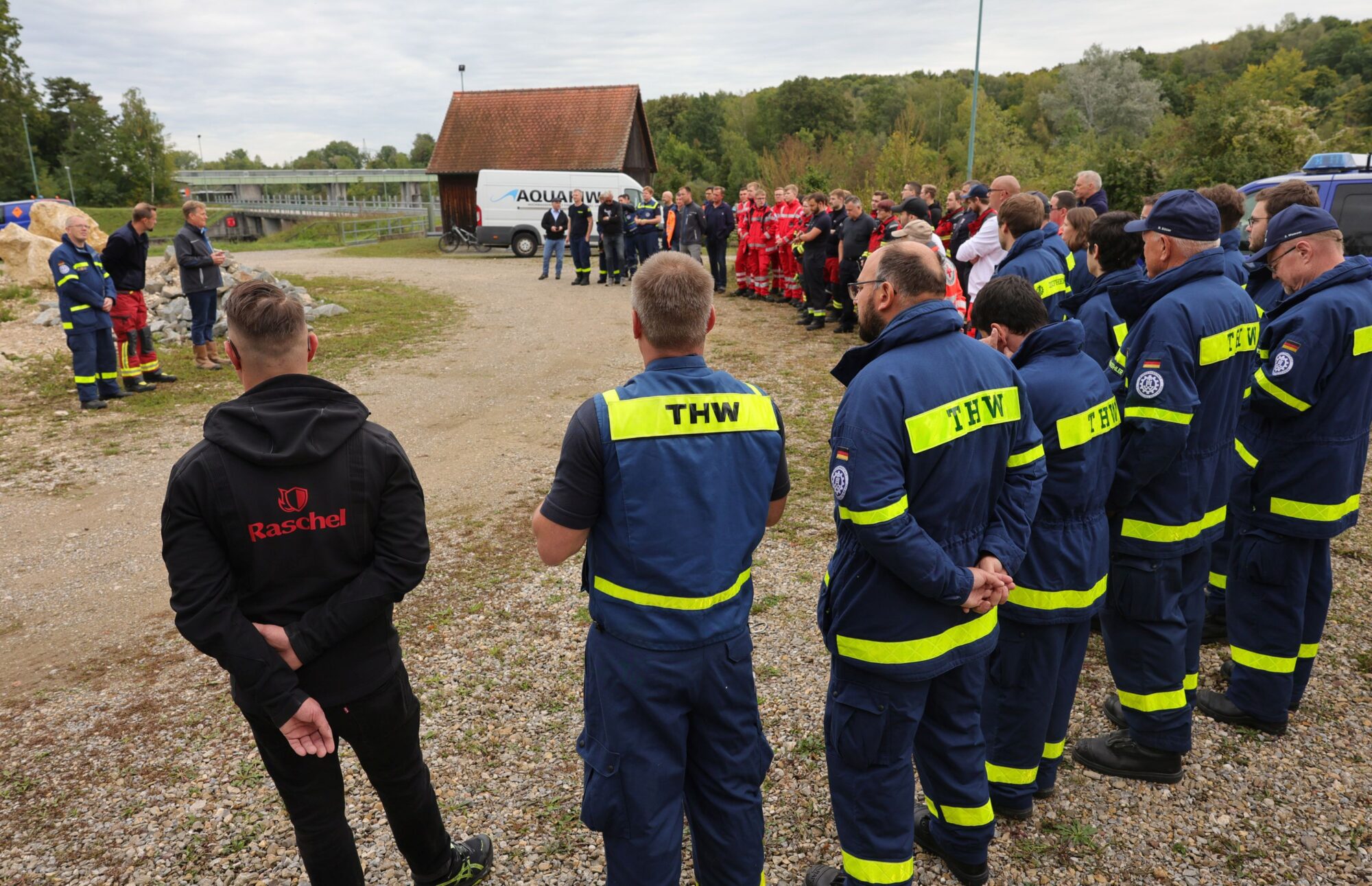 Training für den Ernstfall | LEW und Einsatzkräfte proben Extremhochwasser-Szenario in Gersthofen