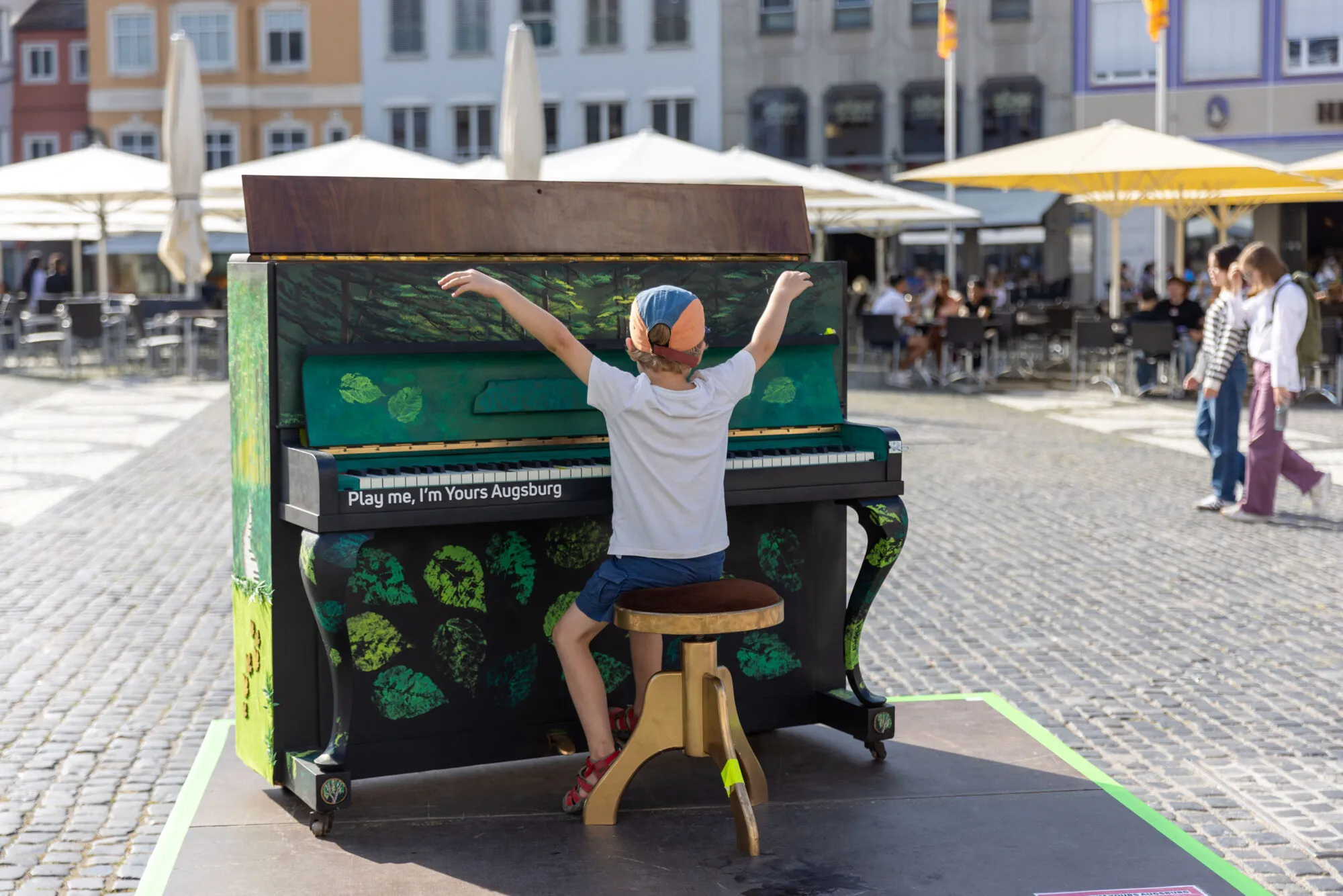 Klingende Kunst in Augsburg: „Play Me, Augsburg“ startet in die nächste Runde