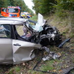 Schutzengel an Bord: Autofahrerin überlebt schweren Unfall auf der B300 bei Schrobenhausen