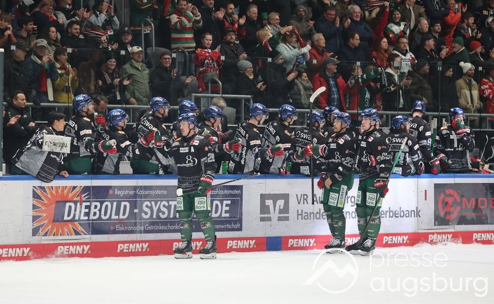 Auch Ingolstadt kann den AEV nicht stoppen - Augsburger Panther mit sechstem Sieg in Serie 39 Auch Ingolstadt Kann Den Aev Nicht Stoppen - Augsburger Panther Mit Sechstem Sieg In Serie