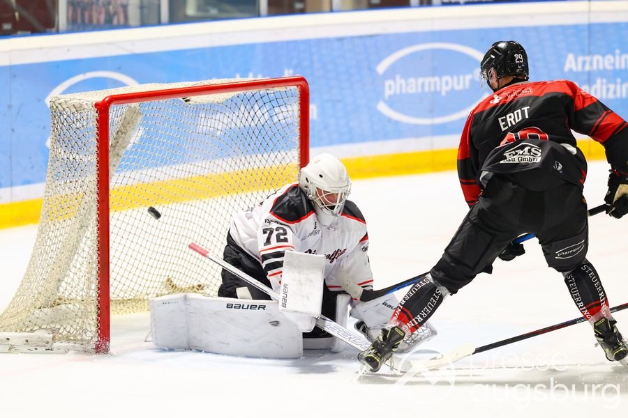 EHC Königsbrunn feiert Heimsieg gegen Dingolfing 3 Ehc Königsbrunn Feiert Heimsieg Gegen Dingolfing