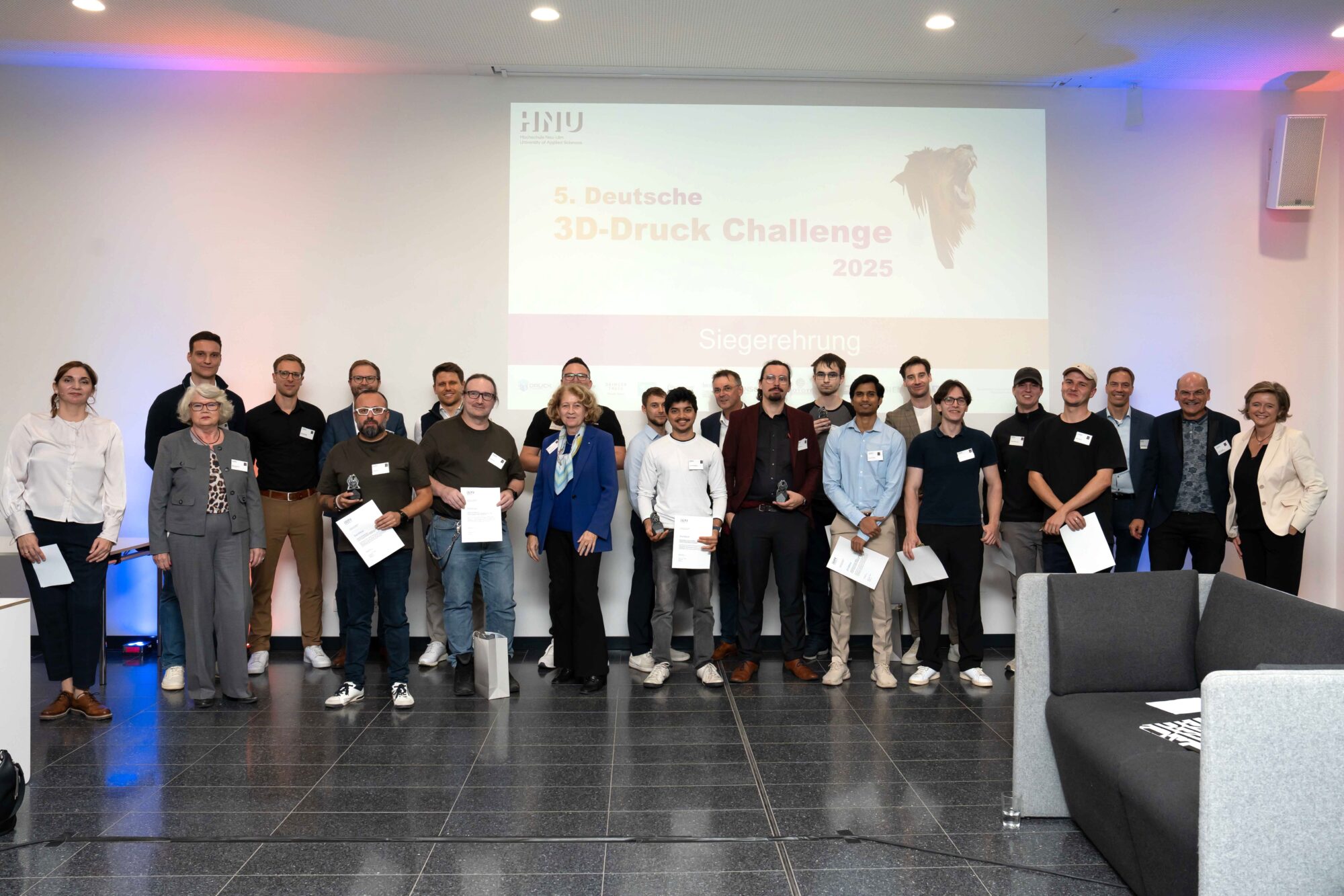 Kreative Köpfe und innovative Ideen: Hochschule Neu-Ulm kürt Sieger der 5. Deutschen 3D-Druck-Challenge 6 Kreative Köpfe Und Innovative Ideen: Hochschule Neu-Ulm Kürt Sieger Der 5. Deutschen 3D-Druck-Challenge